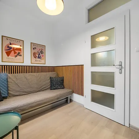 Centre Apartment- Location, Park&metro - By Rentujemy * 华沙