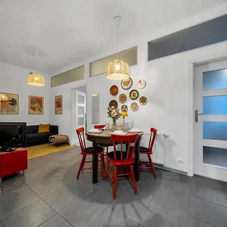 公寓 Centre Apartment- Location, Park&metro - By Rentujemy