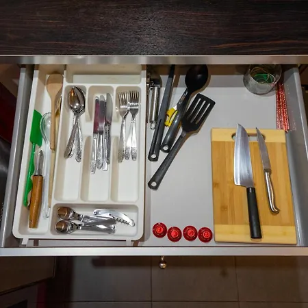 Centre Apartment- Location, Park&metro - By Rentujemy *