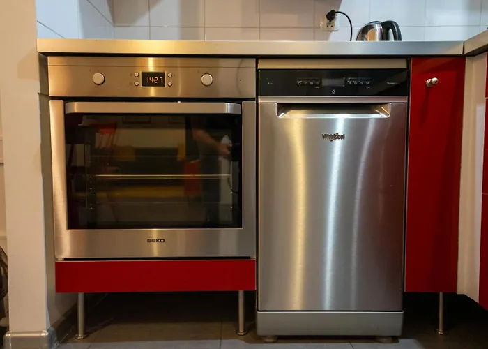 Centre Apartment- Location, Park&metro - By Rentujemy *