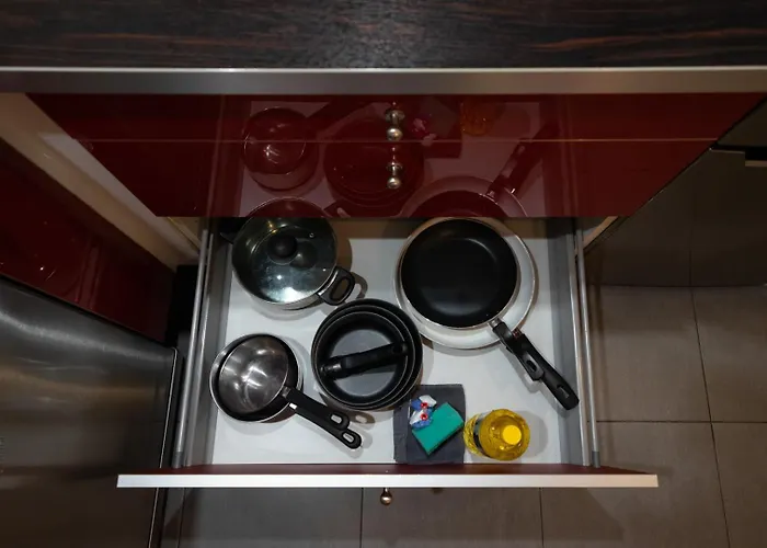 Apartment Centre Apartment- Location, Park&metro - By Rentujemy