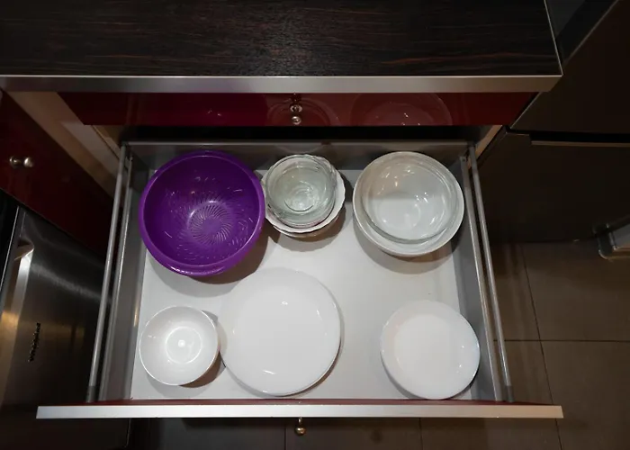 Centre Apartment- Location, Park&metro - By Rentujemy