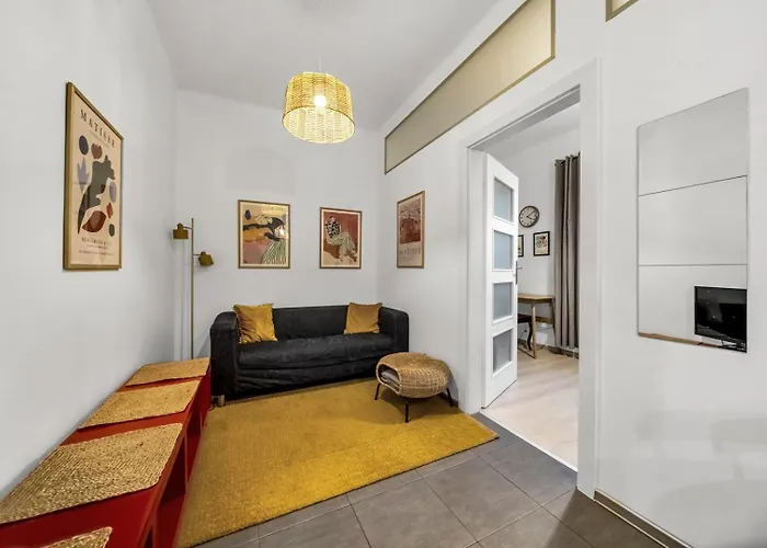 Centre Apartment- Location, Park&metro - By Rentujemy *