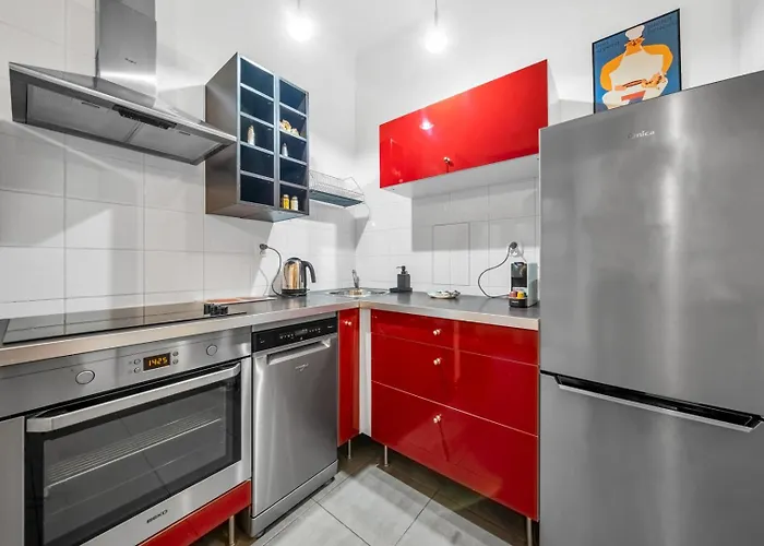 Centre Apartment- Location, Park&metro - By Rentujemy Apartment Warsaw