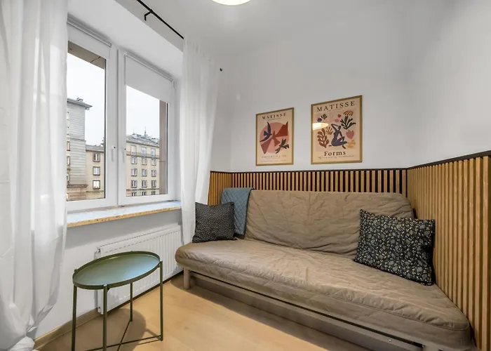 Centre Apartment- Location, Park&metro - By Rentujemy Apartment