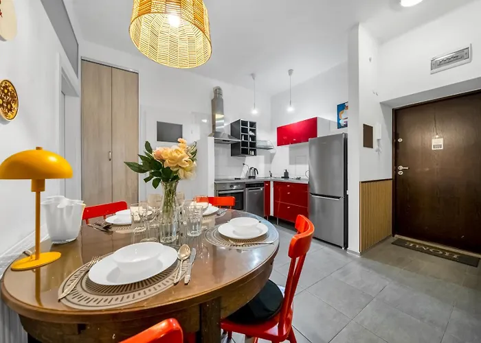 Apartment Centre Apartment- Location, Park&metro - By Rentujemy