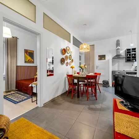 Daire Centre Apartment- Location, Park&metro - By Rentujemy *